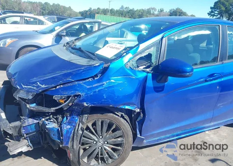 2018 Honda Fit Sport z USA, uszkodzony, nr VIN 3HGGK5H68JM712335